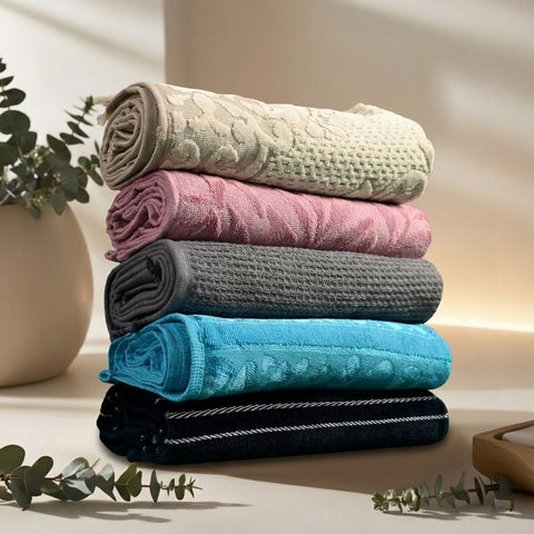 The VJ Colored bath towels ( Set of 5 pcs)